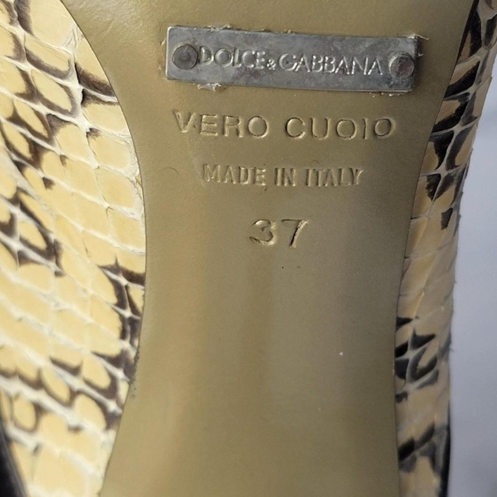 Dolce & Gabbana Black and Cream Patterned Heels - Picture 6 of 6